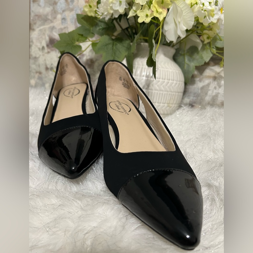 Mariana Black Patent Leather Flats